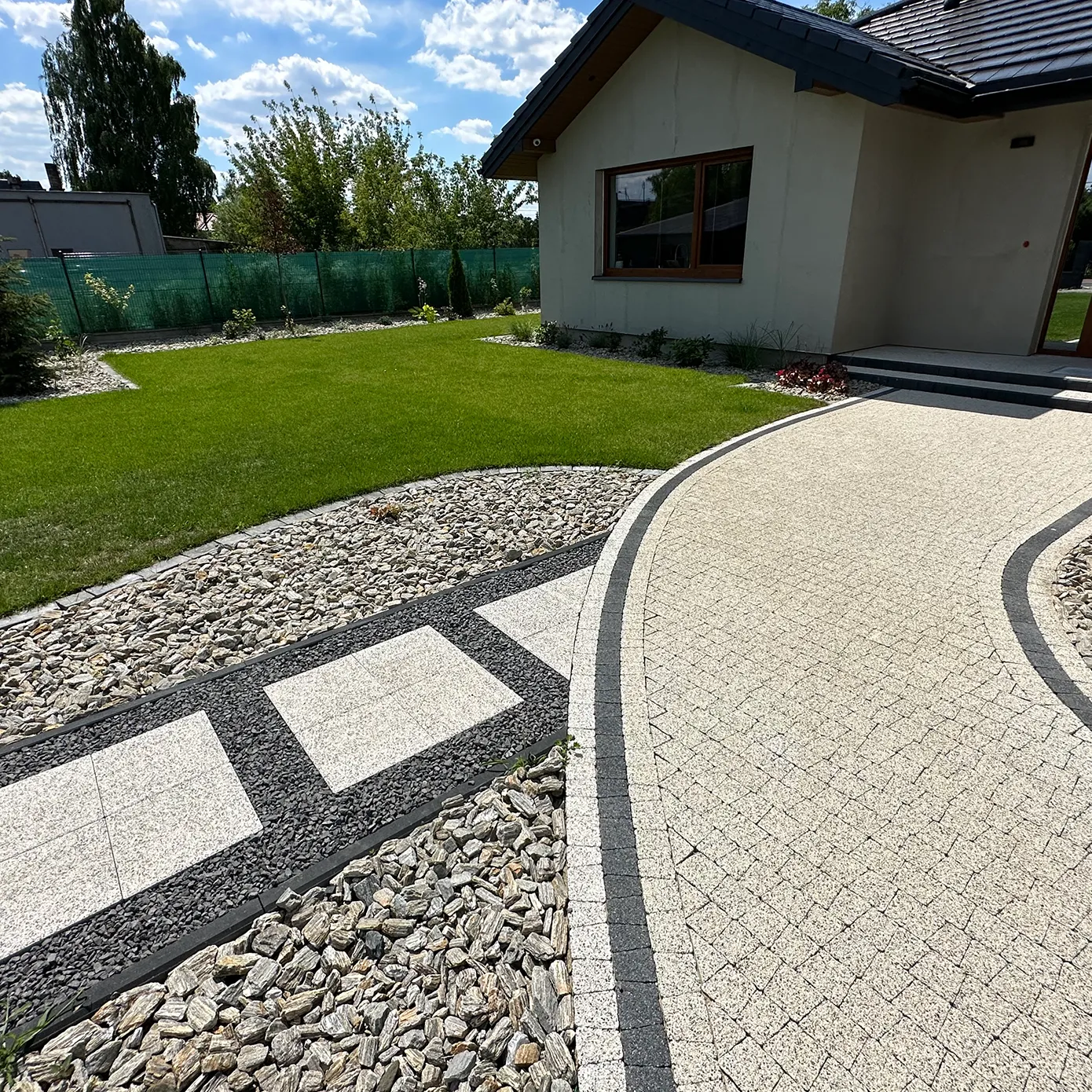 Polbruk Avanti – inspiracja nawierzchni lub aranżacji ogrodowej, zdjęcie 1 z 7